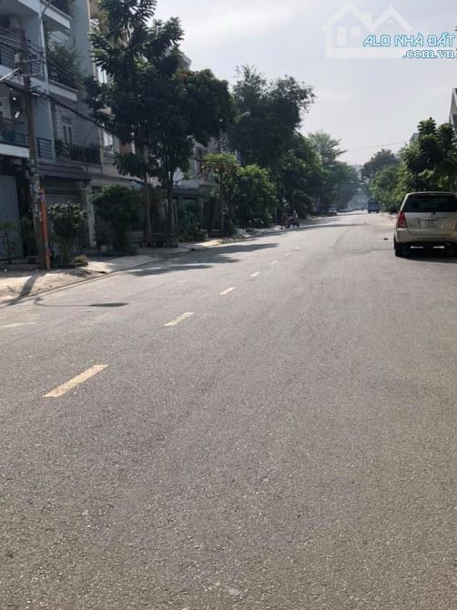 Bán biệt thự MT đường Số 5, khu Tên Lửa, 8 x 20m, 3.5 tấm, giá 29.8 tỷ - 4