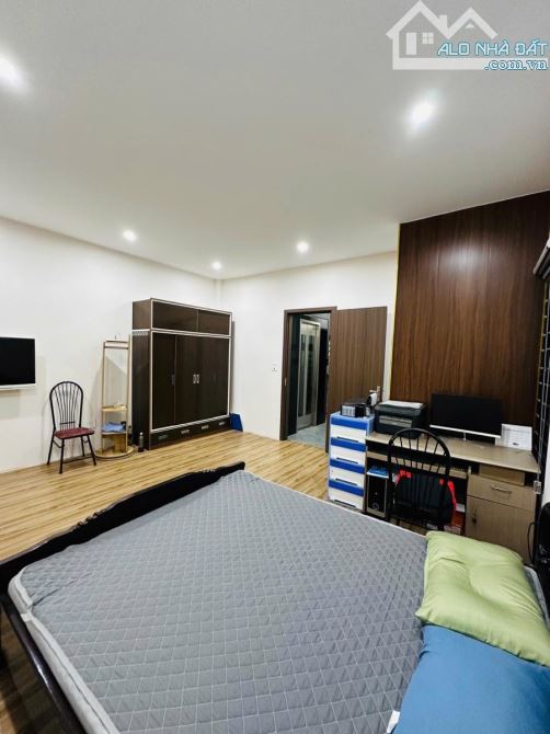 NGHĨA ĐÔ-CẦU GIẤY-NHÀ ĐẸP LUNG LINH-LÔ GÓC-WIEW CÔNG VIÊN-DT 60M-GIÁ 19 TỶ - 4