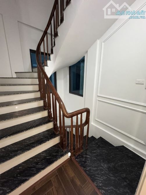 SIÊU PHẨM 9.2TỶ PHỐ NGỌC HÀ BA ĐÌNH - LÔ GÓC - 10M RA HỒ Ô TÔ KINH DOANH - FULL NỘI THẤT - 4