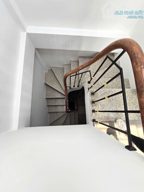 🏡 Nhà mới Nguyễn Văn Cừ, Long Biên, 38m2 x 4 tầng, gần hồ điều hòa, full nội thất, 7 tỷ 8 - 4