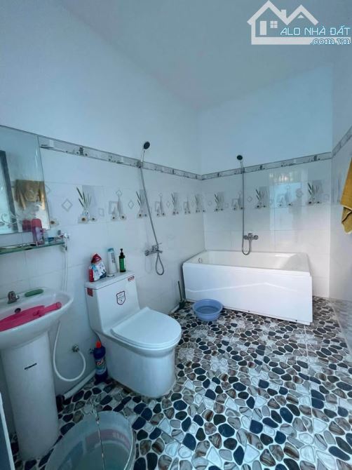 Bể nợ ! Cần Bán gấp căn nhà Măt tiền  ở xã Trung Lập Thượng , Củ Chi 120m2 SHR giá 820tr - 4