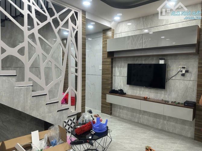NHÀ ĐẸP HẺM LỚN XE HƠI ĐƯỜNG PHAN HUY ÍCH, P12, Gò Vấp. DT: 75m (4X19) 2 tầng CHỈ 6.8 TỶ - 4