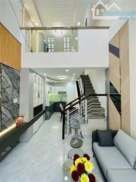 SIÊU PHẨM KHU PHÂN LÔ ĐỒNG BỘ NGUYỄN VĂN QUÁ Q12 ,50M 4 TẦNG ,HẺM XE TẢI TRÁNH CHỈ HƠN 6 T - 4