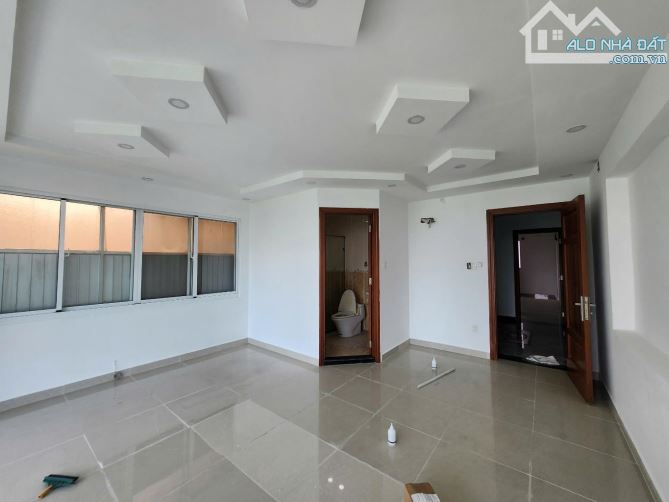 Khu Him Lam Mặt tiền đường D4 sát Nguyễn Hữu Thọ Tân Hưng Q7, 5 tầng 90m2 giá 33 tỷ - 4