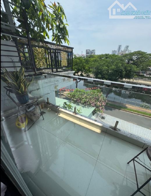 Bán nhà MT Lò Gốm view sông ( 6,4 X 18 ) 4 tầng đúc trệt đang cho thuê giá 12,95 tỷ. - 5