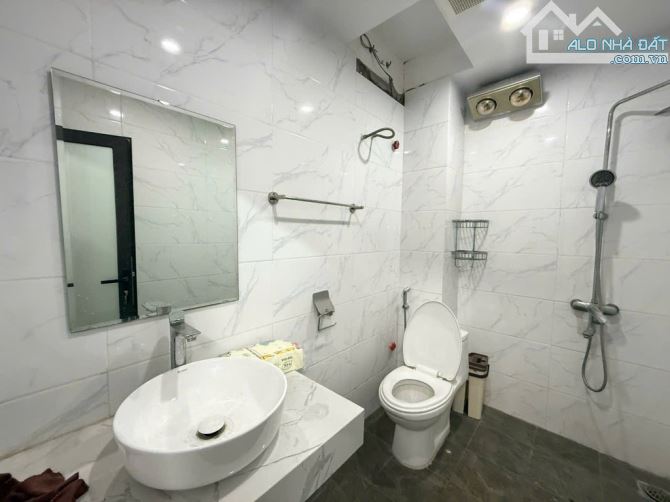 Bán nhà phố VÍP , ở sướng Hoàng Mai , ô tô đỗ cửa , kinh doanh , dt 41m x 5t x 13,5 tỷ