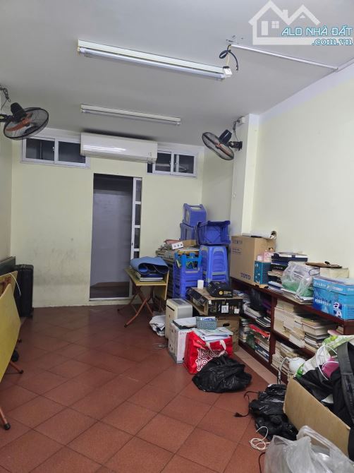 Bán nhà Yên Lạc 63m2, 4T oto qua nhà, ngõ thông, gần phố, 2 thoáng. Giá 12.8 tỷ có TL