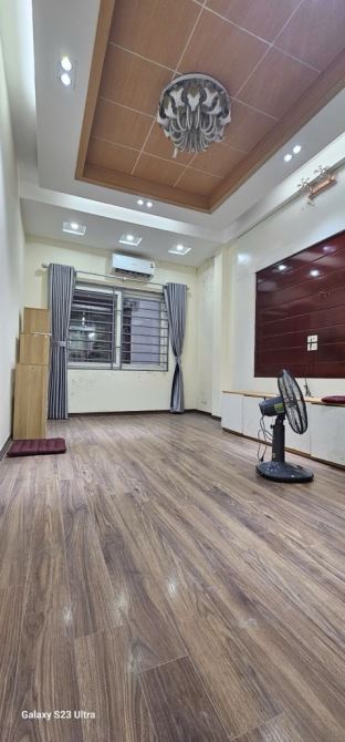 Bán nhà phố Trương Định ngõ nông thẳng tắp sổ đỏ 35m² nhà 5 tầng giá nhỉnh 5 tỷ - 6