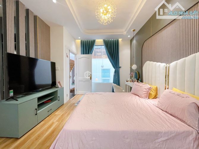 BÁN NHÀ 3 TẦNG MỚI ĐẸP_SỔ HỒNG HOÀN CÔNG_TRUNG TÂM VŨNG TÀU_NGANG 6M_GIÁ 11.5 TỶ - 6