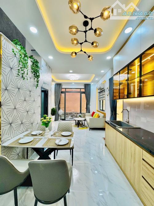 🔥PHẢI NHANH MỚI KỊP - 40m2 QUẬN 1 - CHỈ 5.65 TỶ TL🔥 - 8
