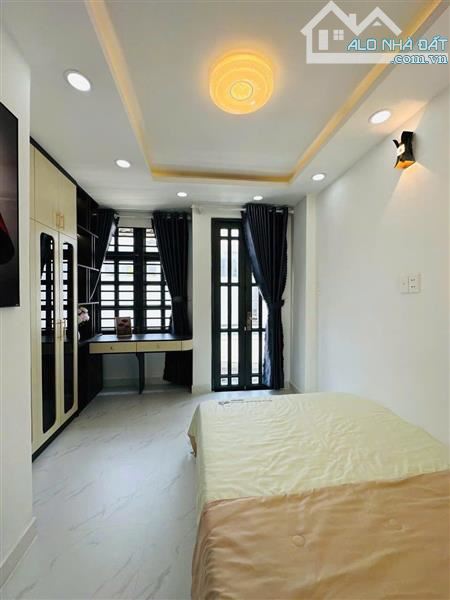 SIÊU PHẨM KHU PHÂN LÔ ĐỒNG BỘ NGUYỄN VĂN QUÁ Q12 ,50M 4 TẦNG ,HẺM XE TẢI TRÁNH CHỈ HƠN 6 T - 8