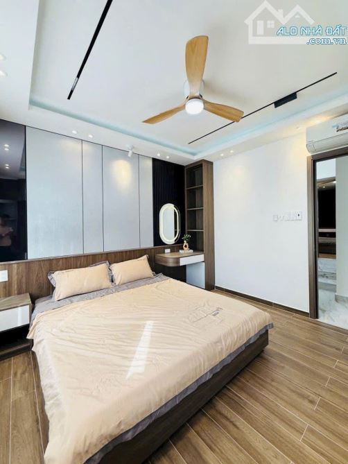 BÁN NHÀ ĐẸP ĐƯỜNG PHAN HUY ÍCH, Phường 12, Gò Vấp. DT: 50m (4X12) 5 tầng CHỈ 8.9 TỶ - 8
