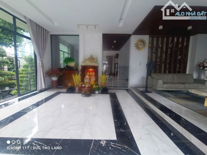 Bán Biệt thự 485m2, 5 tầng, hầm, căn góc 2 mặt tiền khu Biệt thự Ngã Tư Ga, Q12 - 9