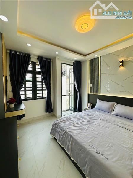 SIÊU PHẨM KHU PHÂN LÔ ĐỒNG BỘ NGUYỄN VĂN QUÁ Q12 ,50M 4 TẦNG ,HẺM XE TẢI TRÁNH CHỈ HƠN 6 T - 9