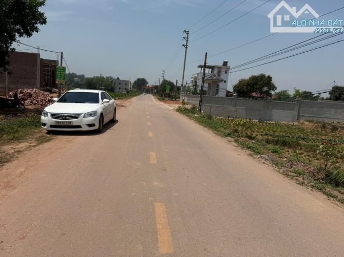 Bán đất Trục Chính tại Xã Liên Chung, Tân Yên, Bắc Giang diện tích 100m2 giá 1.6 tỷ