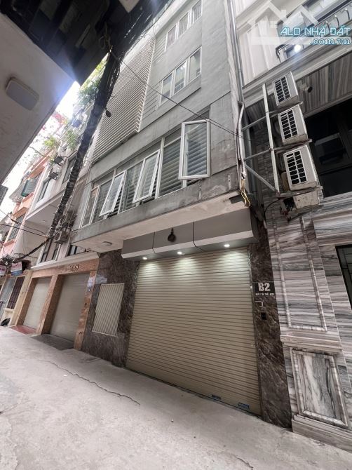 Nhà đẹp ở ngay ngõ ô tô Trần Quang Diệu Đống Đa. Sổ A4 60m, 5 tầng MT6m Giá 25 tỷ
