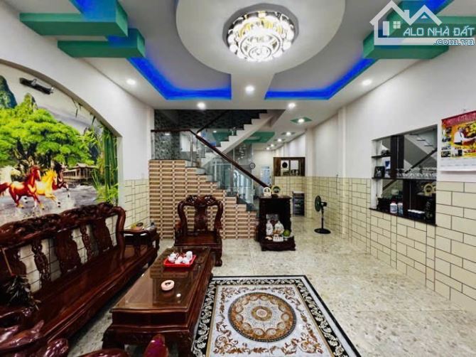 Nhỉnh 7 tỷ Mặt tiền 4 tầng 130m2 Đỗ Văn Dậy Tân hiệp hóc môn