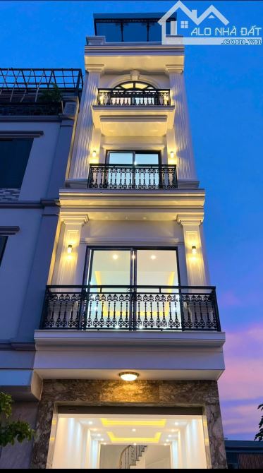 Bán nhà Đàm Quang Trung, thang máy, ngõ nông, 47m2, 6 tầng, mt 4m, lô góc, nhỉnh 8 tỷ