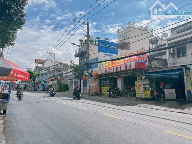 MẶT TIỀN NGUYỄN VĂN CÔNG -P3 , DT : 5m x 22m , VUÔNG VỨC , 4 LẦU , GIÁ : 17.5 TỶ TL