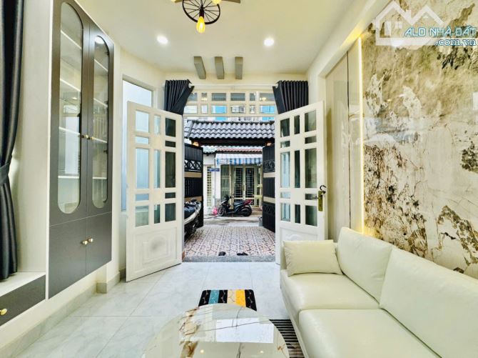 NHÀ ĐẸP 4 TẦNG - NGUYỄN DU - Q.GÒ VẤP - MUA VÀO Ở NGAY
