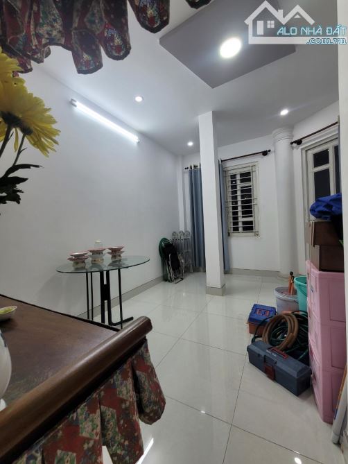 Bán nhà HXH căn góc đường Bạch Đằng phường 24 Bình Thạnh 59m2 4 tầng 4PN