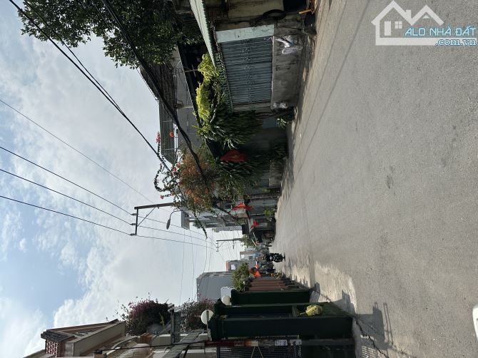 BÁN NHÀ GẦN MERCERDES QUANG TRUNG - PHƯỜNG 8, DT 5*18M*4TẦNG - HXH GẦN MT, GIÁP TÂN BÌNH
