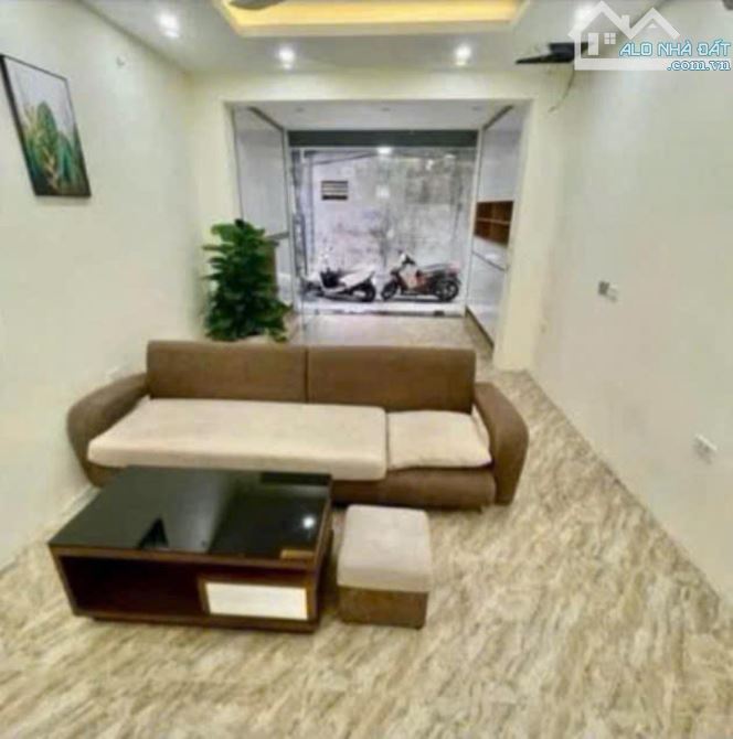 Nhà riêng ở Lê Trọng Tấn, Hà Đông, 56m2, dân xây 4 tầng, 2 ngõ ô tô, giá hơn 9 tỷ