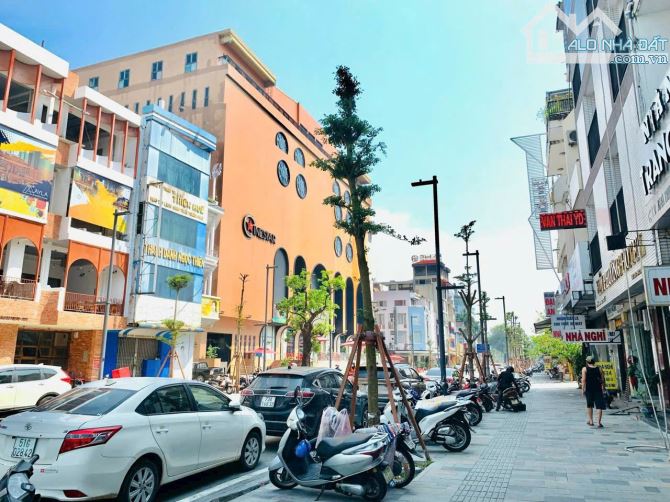NHÀ 4 TẦNG MẶT TIỀN ĐƯỜNG HAI BÀ TRƯNG 55 m2