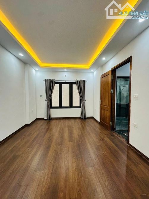 Bán Nhà Hồ Tùng Mậu – Gần Phố, Ngõ Kinh Doanh – Cách Ô tô vài bước – Giá Tốt