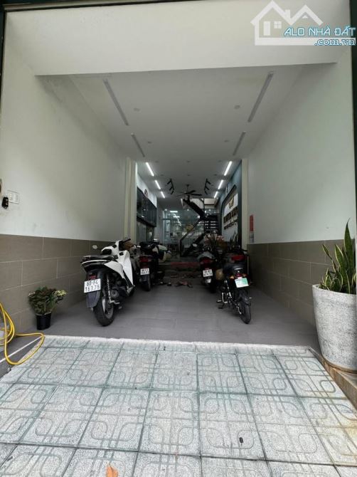 Bán Nhà 1 Trệt 1 Lầu, gần Chợ Phúc Hải, Giáo Xứ Thuận Hoà, cách đường Nguyễn Ái Quốc 20M