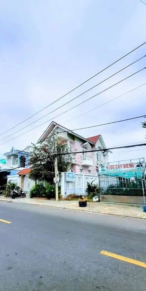 Bán Đất mặt nhựa chính phạm văn đồng thị trấn long hải giá đầu tư chuyên Bđs