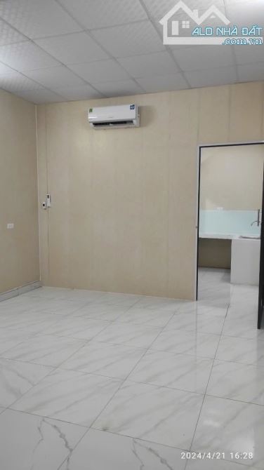 Nhà xây mới Định Công Hạ 50m2, ngõ thông, công năng đầy đủ cho gia đình, 1,48 tỷ
