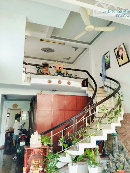HÓC MÔN, BÁN NHÀ 1 LẦU NGUYỄN ẢNH THỦ (BÀ ĐIỂM) DT 149M2, GIÁ CHỈ 7 TỶ