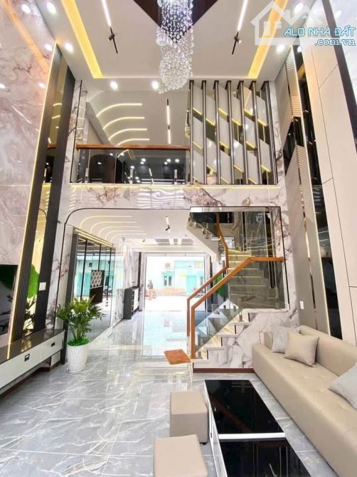 🌟 Nhà Nguyễn Thị Minh Khai Q3 - 60m² - 4 Tầng - Giá 7.8 Tỷ 🌟