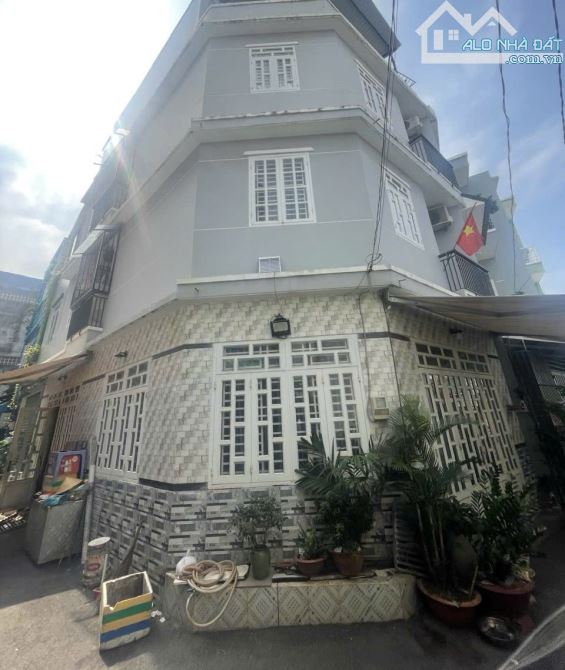 NHÀ RẺ và ĐẸP NHẤT Q2: Căn Góc 2 Mặt Tiền - HXH Lê Văn Thịnh Q2 - Chỉ 5.9 Tỷ!