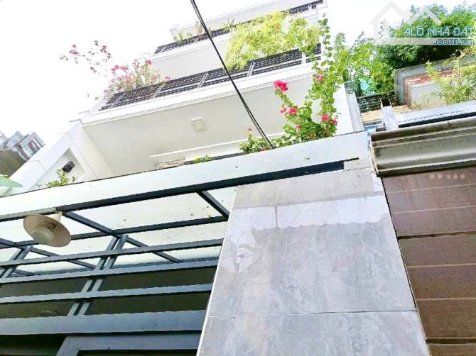 Phú Nhuận,gần MT, Ở/cho thuê,4 Tầng,83m2,ngang gần 7m,liền kề Phan Đình Phùng, 9.5 Tỷ