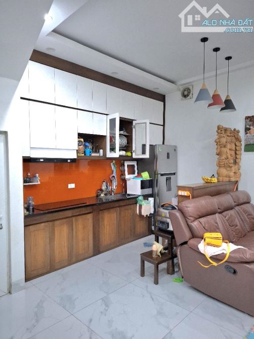 BÁN NHÀ BẰNG B, HOÀNG MAI, GẦN Ô TÔ, CHỦ TẶNG NỘI THẤT, SẠCH ĐẸP Ở NGAY, 39M2, 6TỶ(CTL)