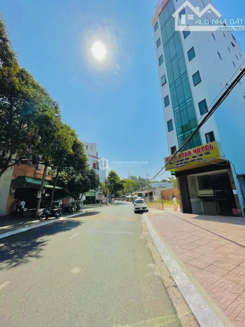 BÁN NHÀ MẶT TIỀN TRẦN BÌNH TRỌNG PHƯỜNG 8 VŨNG TÀU_SỔ HỒNG HOÀN CÔNG_ĐƯỜNG 15M VỈA HÈ ĐẸP
