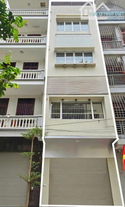 CHO THUÊ Nhà Hoàng Quốc Việt, DT 66m, 5 tầng, MT 4m, THÔNG SÀN, Ô TÔ TRÁNH