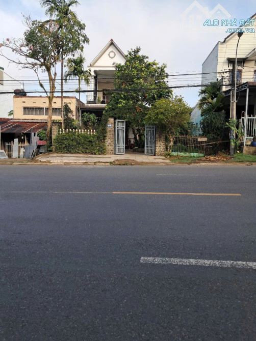 BÁN NHÀ MẶT TIỀN QL20 – TRUNG TÂM TP. BẢO LỘC – NGANG 13M, NỞ HẬU, GIÁ 13.5 TỶ TL