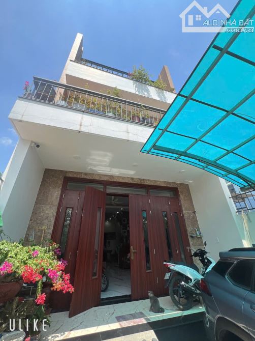Bán nhà ĐẸP 3 tấm Dĩ An_TPHCM Tương lai,đường 2 xe hơi,gần chợ Đông Hòa