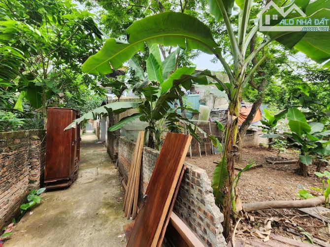 Ngũ Hiệp Thanh Trì ngay chân cầu Tự Khoát cần bán 70m2 đất mt 4.5m ngõ ba gác NHỈNH 4 tỷ