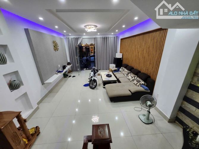 Nhà 3 tầng đẹ đường Đào Nguyên Phổ - Hoà Minh - Liên Chiểu