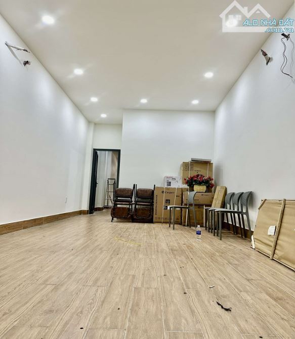 Bán CHDV hẻm 6m, Hồ Bá Kiện, P15, Q10, 66m2, 4 tầng thang máy, thu nhập 80tr/tháng