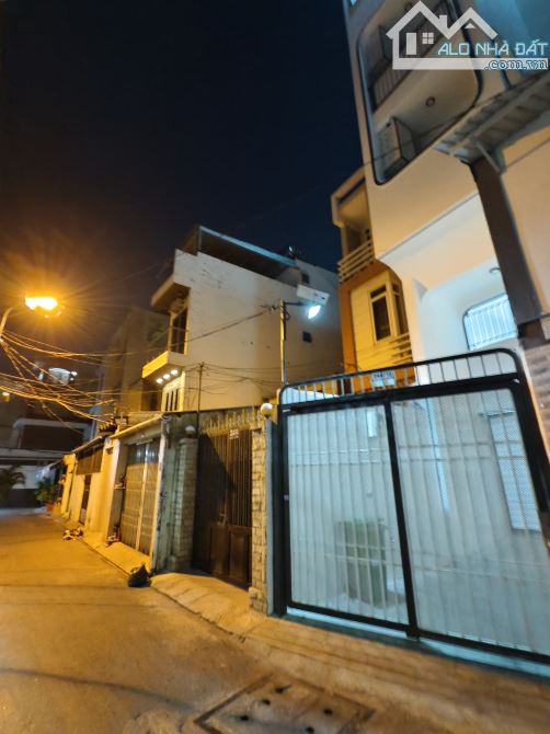 Bán CHDV 400m2 / 10 Phòng / 60tr doanh thu tốt, tài sản dòng tiền... - 1