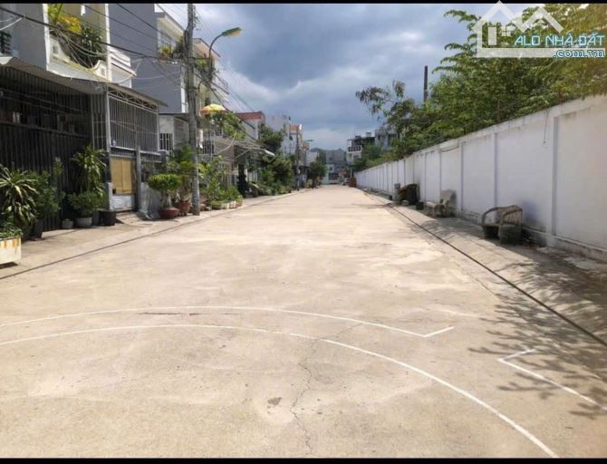 Đất bán-Duy nhất 1lô-đường 10m-dt 4x17m biển 1km- 2/4-Vĩnh hoà-Nha Trang-chỉ 2ty450tr(hót) - 1