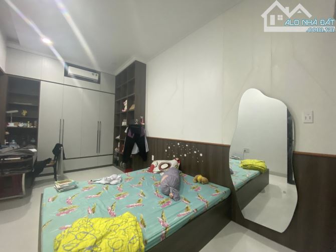 NHÀ MỚI XÂY 01 TRỆT 02 LẦU LÊ THÀNH TÔNG - 4,5X25M(FULL THỔ CƯ) - GIÁ BÁN 12,5 TỶ!!! - 1