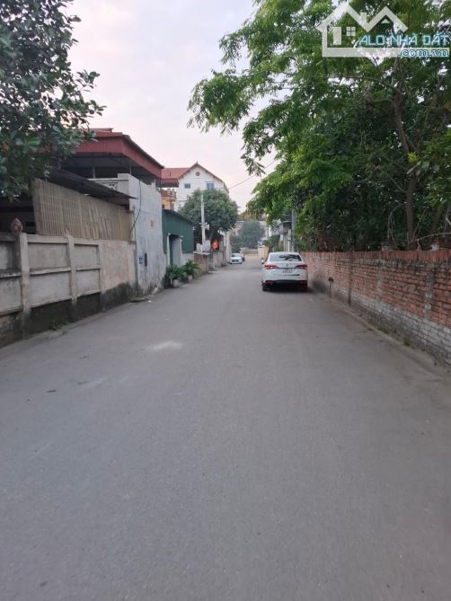 BÁN ĐẤT -THÔN TRÀ LÂM THUẬN THÀNH BẮC NINH -DT 76M - MT:7 MÉt- GIÁ 1TỶ970 - 1