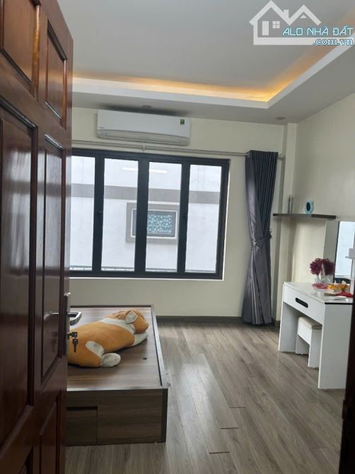 BÁN NHÀ PHÂN LÔ, Ô TÔ VÀO NHÀ, KINH DOANH, DÂN XÂY, HAI THOÁNG, 42M2 GIÁ 1X TỶ - 1