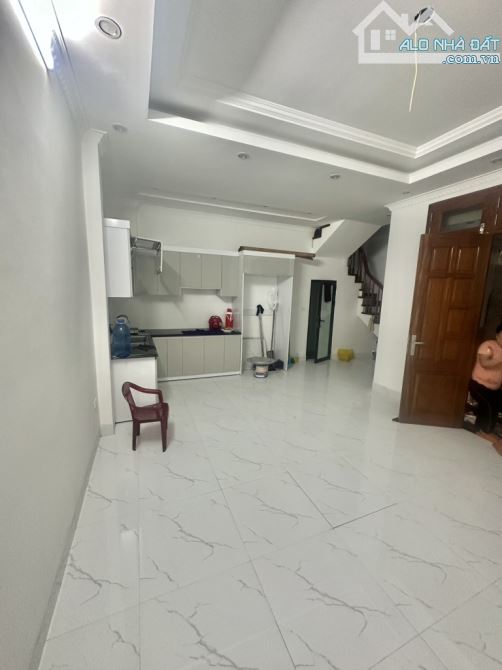 NHÀ ĐẸP ĐỦ CÔNG NĂNG PHỐ LÊ THANH NGHỊ - ĐÔNG ĐÚC TẤP NẬP - TRUNG TÂM - 1